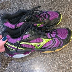 Mizuno Wave Bolt 2 volleyball shoes